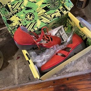 Fly London Women's Vibrant Red Flats